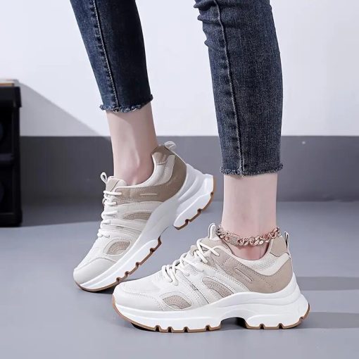 디자인과 착용감을 동시에 만족시키는 모던 스니커즈 SG-001